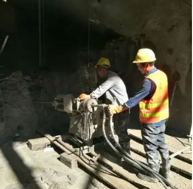 桓仁水下抗分散灌浆料特点 水下不分散注浆料介绍